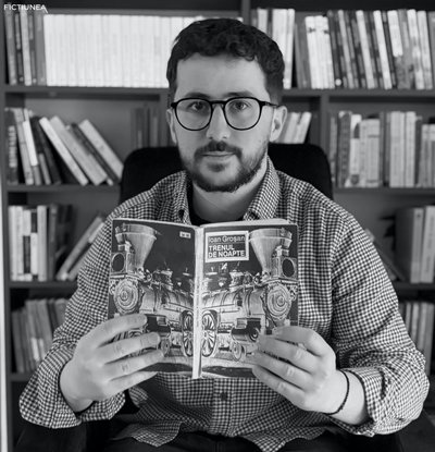 Ciprian HANDRU - Papucii de casă cu ciucuri roșii ai domnului Fotiade